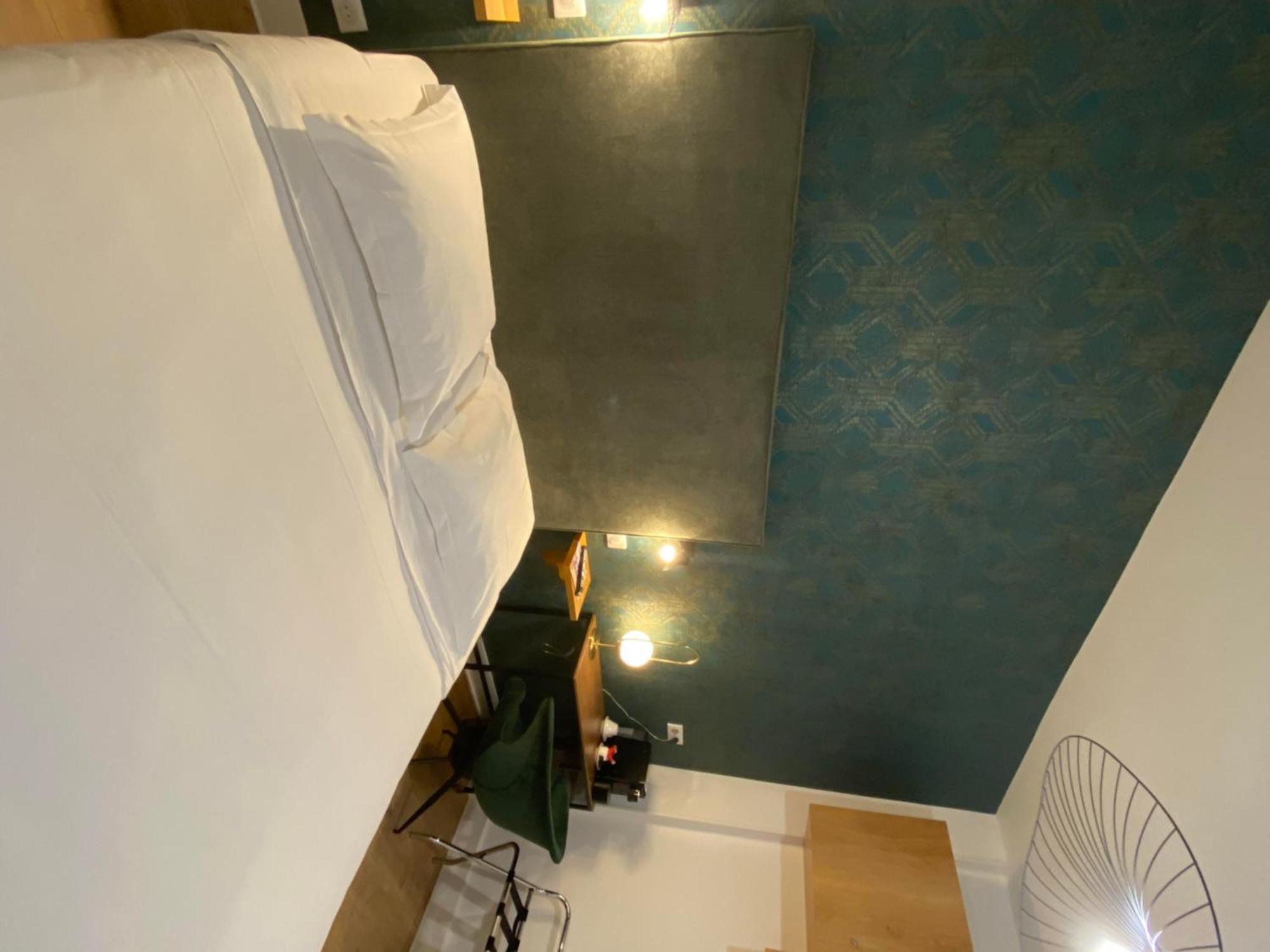 Hotel Le Central Boussac  Eksteriør billede