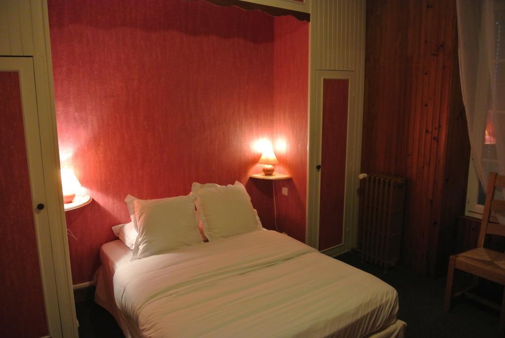Hotel Le Central Boussac  Værelse billede