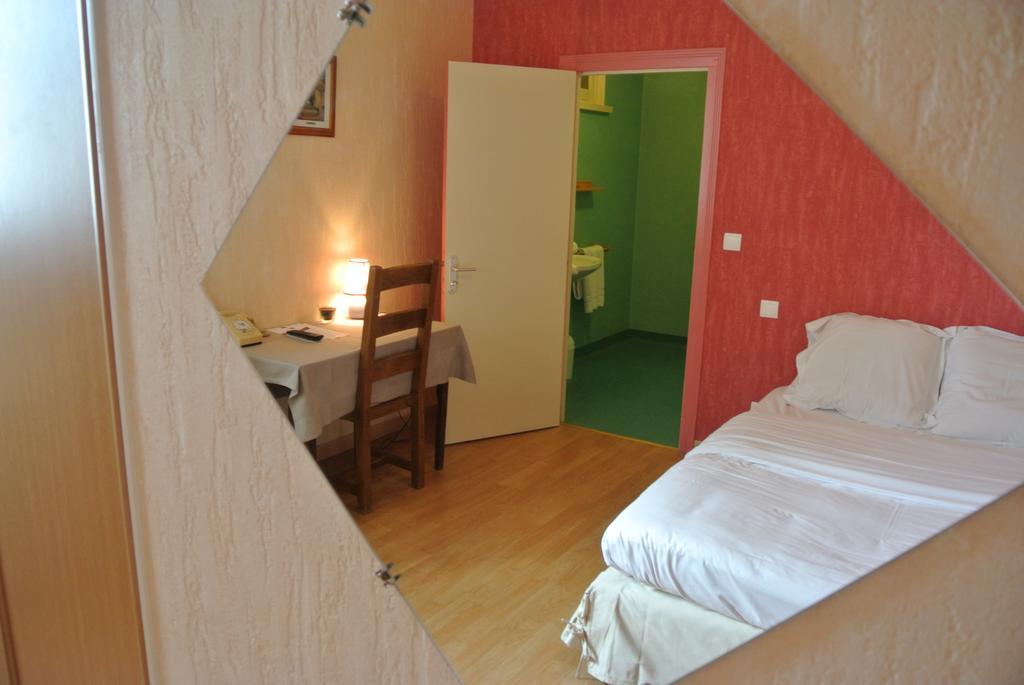 Hotel Le Central Boussac  Værelse billede