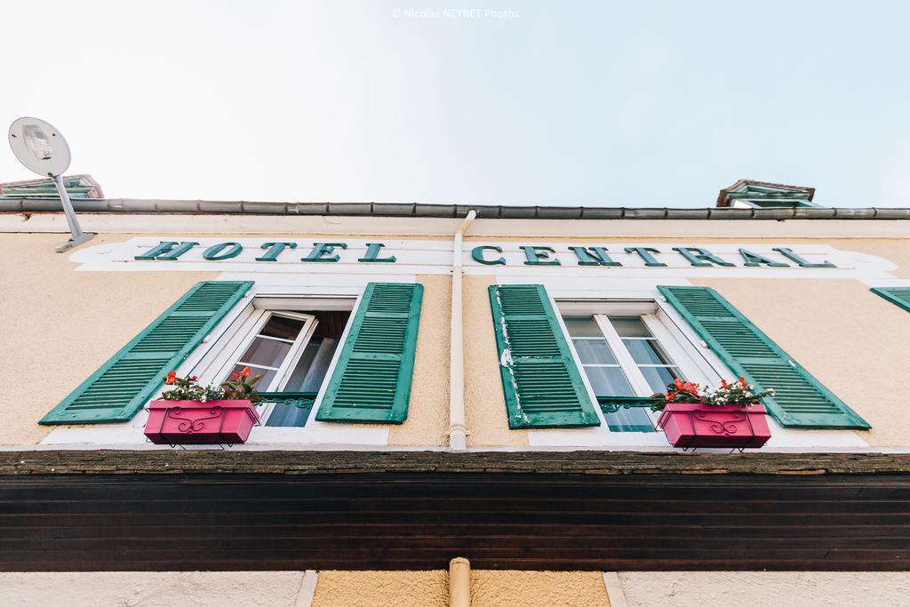 Hotel Le Central Boussac  Eksteriør billede