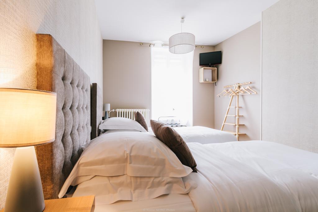 Hotel Le Central Boussac  Eksteriør billede