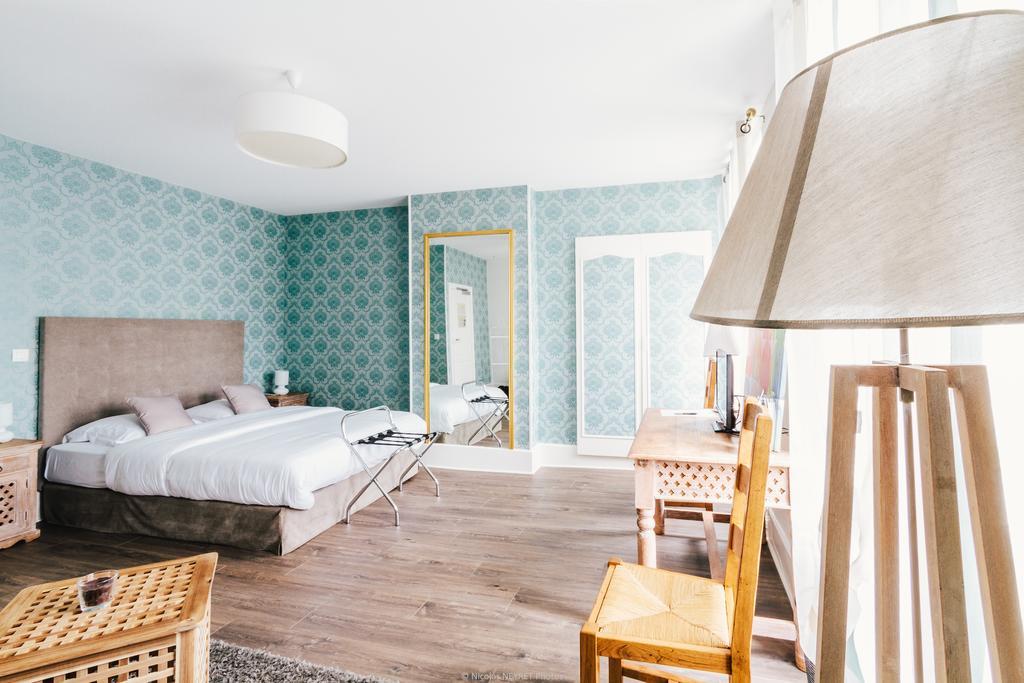 Hotel Le Central Boussac  Eksteriør billede
